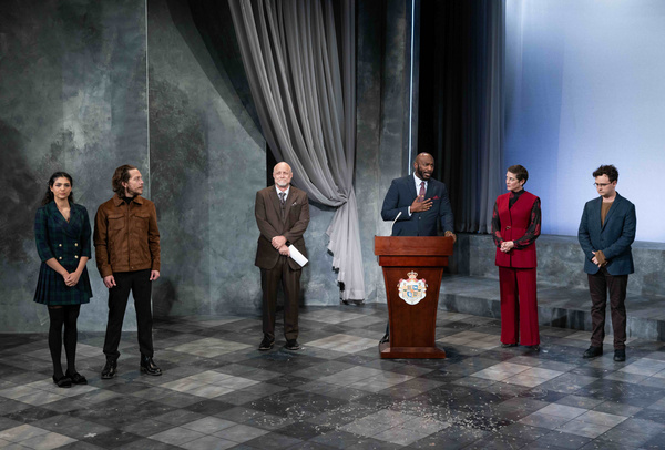 Photos: HAMLET at Ensemble Theatre Company  Image