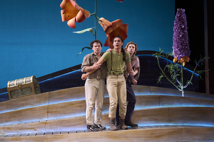 Photos: Great Lakes Theater's PETER AND THE STARCATCHER Image