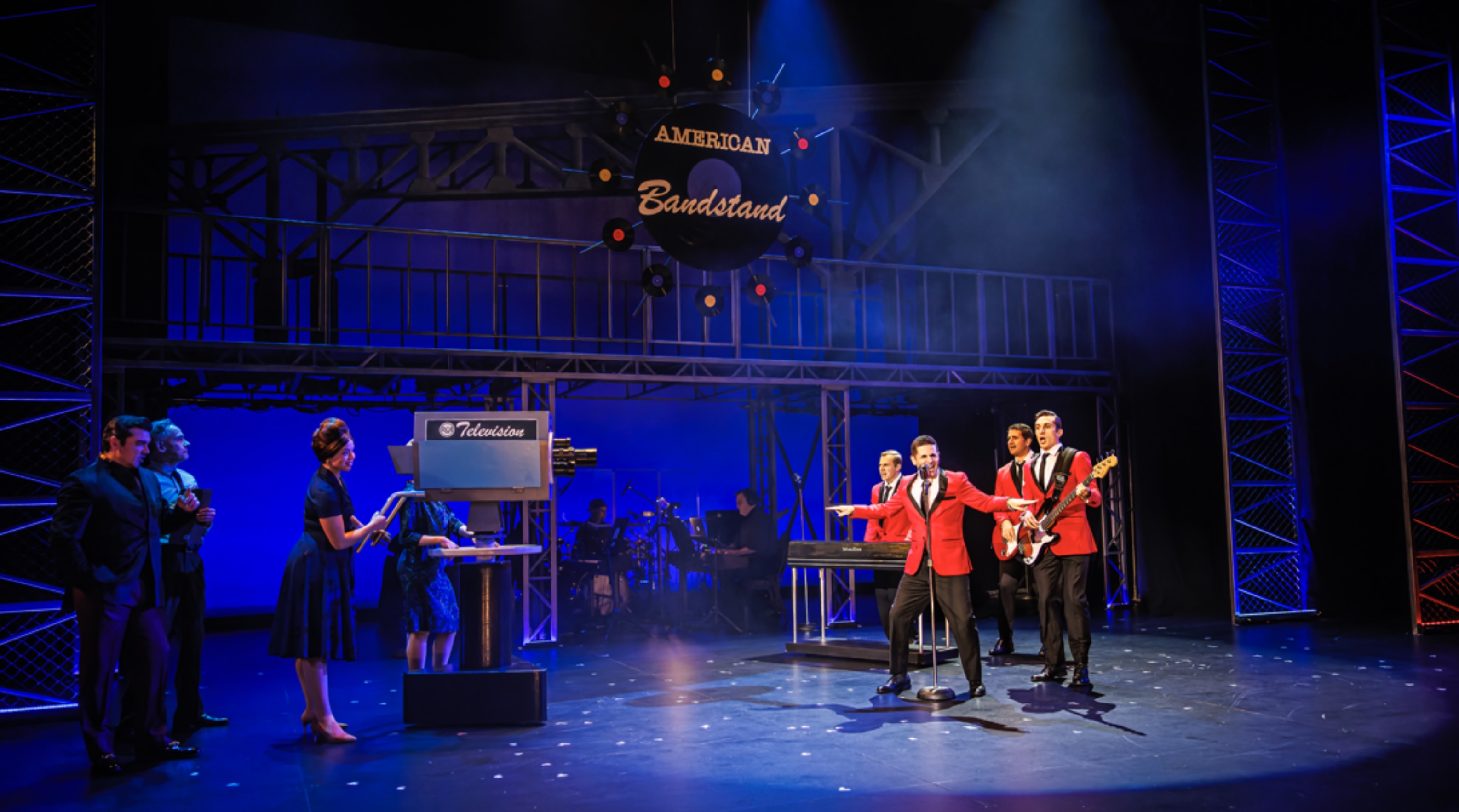 Photos: JERSEY BOYS at ZACH Theatre  Image