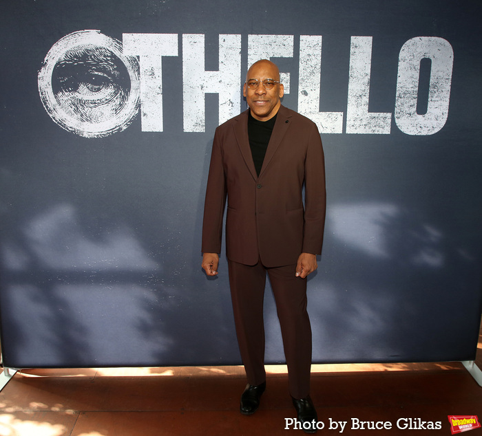 Photos: Denzel Washington, Jake Gyllenhaal, and the Cast of OTHELLO Meet the Press  Image