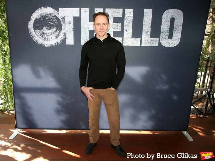 Photos: Denzel Washington, Jake Gyllenhaal, and the Cast of OTHELLO Meet the Press  Image