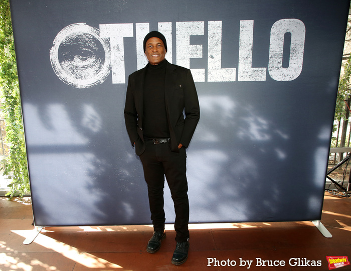 Photos: Denzel Washington, Jake Gyllenhaal, and the Cast of OTHELLO Meet the Press  Image