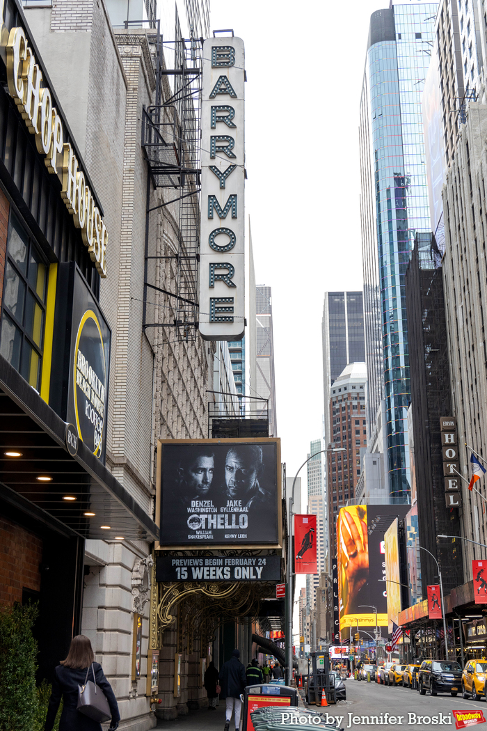 Up on the Marquee: OTHELLO Image