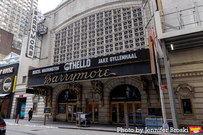 Up on the Marquee: OTHELLO Image