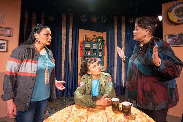 Photos: FOUR WOMEN IN RED Premieres This Friday At The Victory  Image