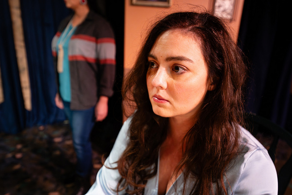 Photos: FOUR WOMEN IN RED Premieres This Friday At The Victory  Image