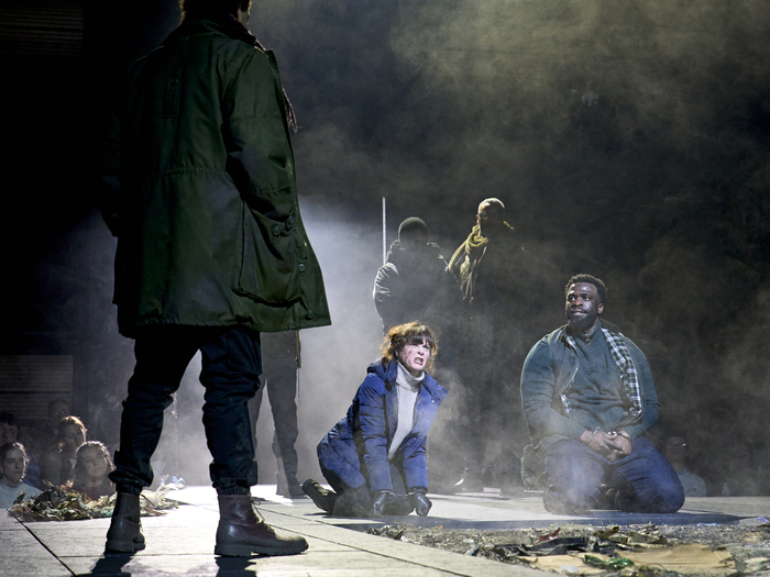 Photos: Jonathan Bailey and More in RICHARD II Image