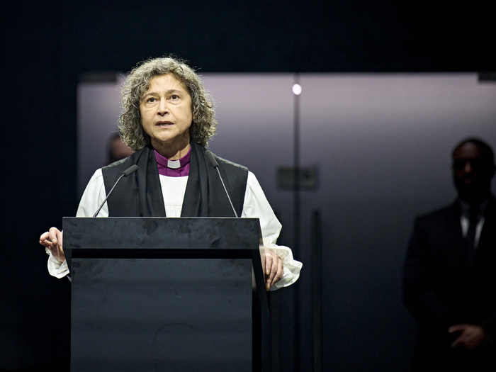 Photos: Jonathan Bailey and More in RICHARD II Image
