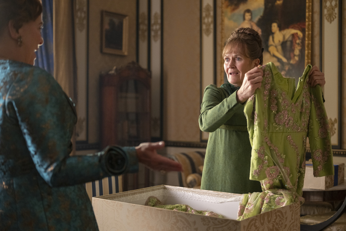 Video/Photos: BRIDGERTON Season 4 First Look at New Characters, Masquerade Ball, & More Image