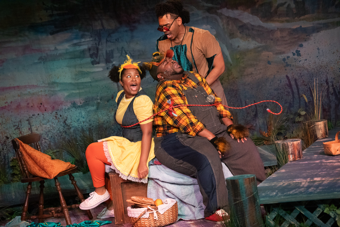 Photos: PETITE ROUGE – A CAJUN LITTLE RED RIDING HOOD At Synchronicity Theatre  Image