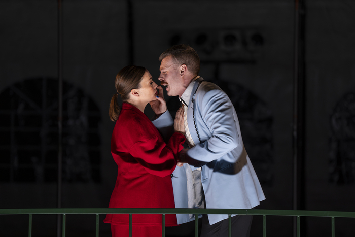 Photos: MARY QUEEN OF SCOTS At English National Opera Image