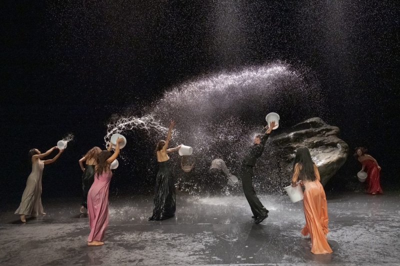 Review: VOLLMOND, Sadler's Wells  Image