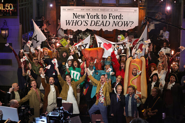 Photos: Lin-Manuel Miranda Makes a Triumphant Return as Alexander Hamilton in SNL50 Anniversary Special  Image