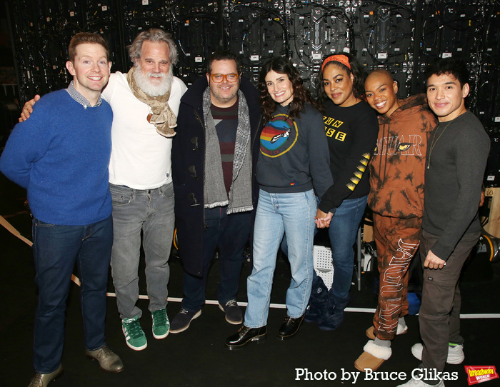 Rory O'Malley, Michael Park, Josh Gad, Idina Menzel, De'Adre Aziza, Khaila Wilcoxon a Photo