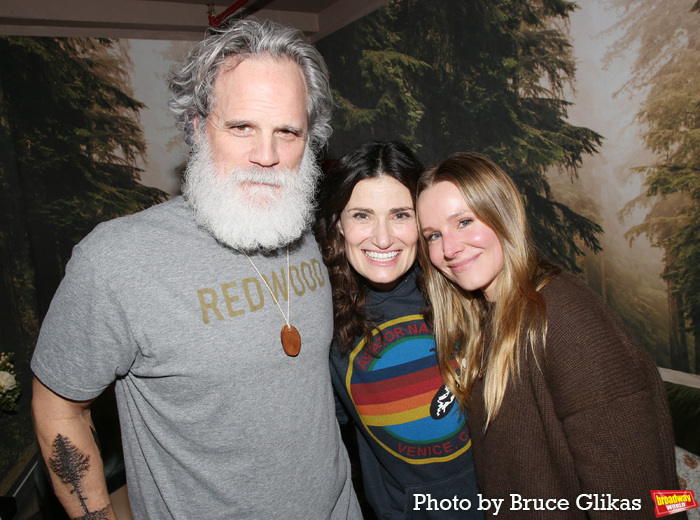 Photos: Josh Gad, Kristen Bell & More Visit Idina Menzel at REDWOOD  Image