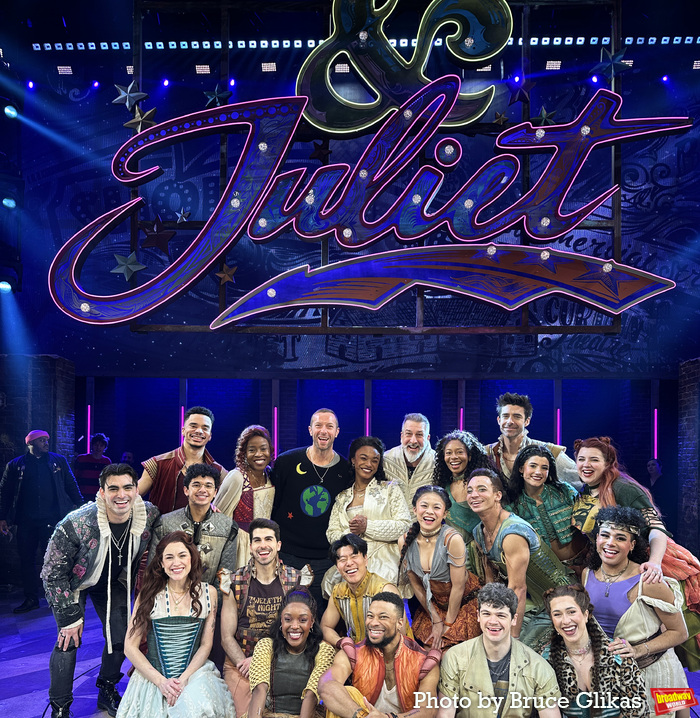  Chris Martin poses with Joey Fatone & the cast including Maya Boyd, Alison Luff, Dre Photo