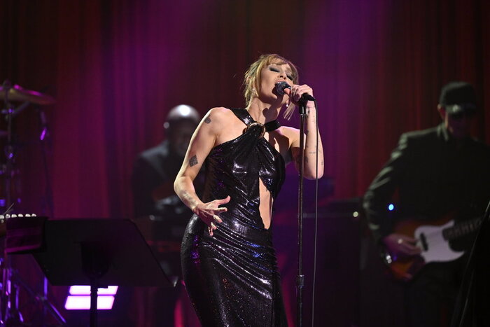 Photos: John Mulaney, Martin Short, Nick Jonas & More in SNL50 Special Image