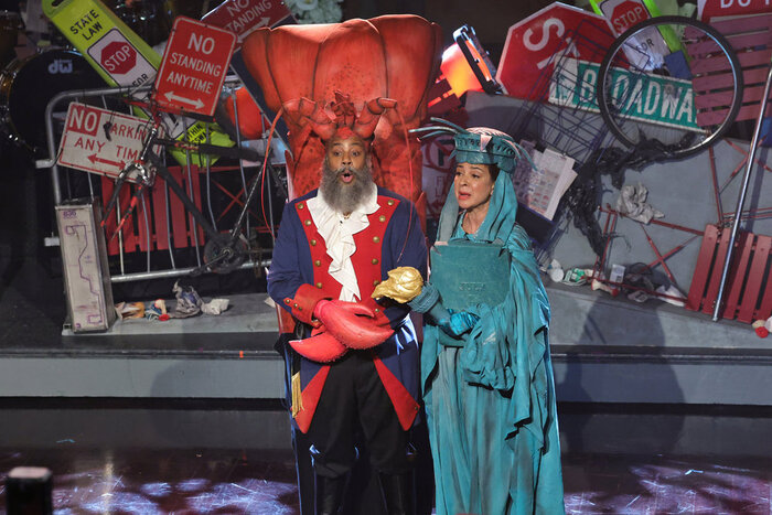 Kenan Thompson and Maya Rudolph Photo