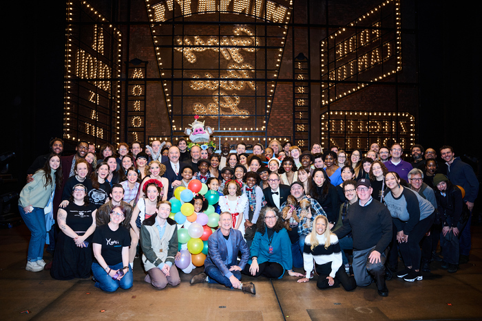 Photos: Kamala Harris Attends GYPSY and Poses with Audra McDonald and Company  Image