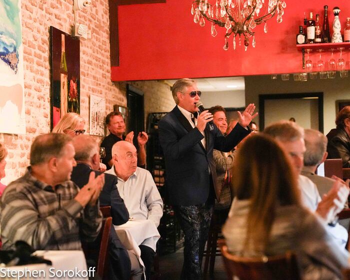 Photos: John Lloyd Young Surprises Open Mic Audience at Cafe Centro  Image