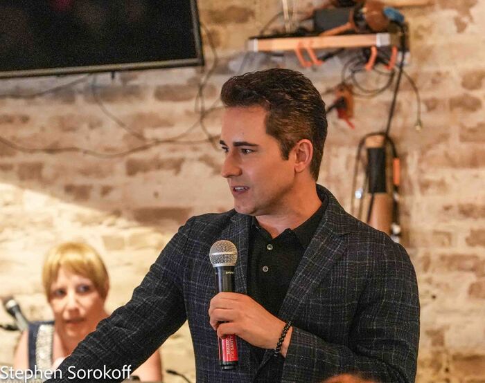 Photos: John Lloyd Young Surprises Open Mic Audience at Cafe Centro  Image