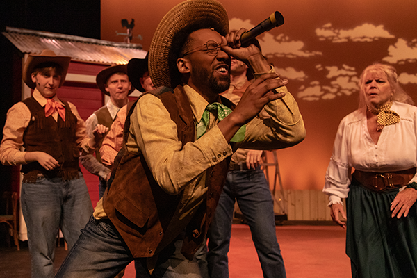 Photos: RODGERS & HAMMERSTEIN'S OKLAHOMA! At The Milburn Stone Theatre Stage  Image