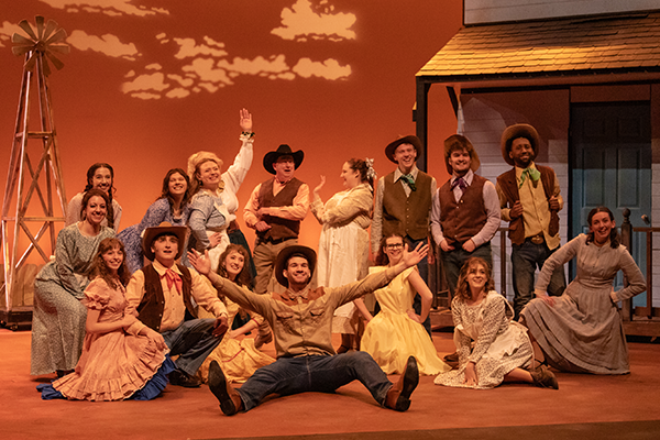 Photos: RODGERS & HAMMERSTEIN'S OKLAHOMA! At The Milburn Stone Theatre Stage  Image