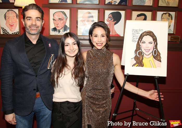 Photos: CHICAGO's Bianca Marroquín Receives Sardi's Caricature  Image