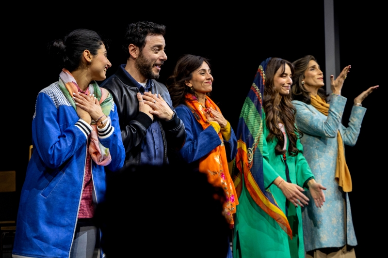 ENGLISH Plays Final Broadway Performance Image