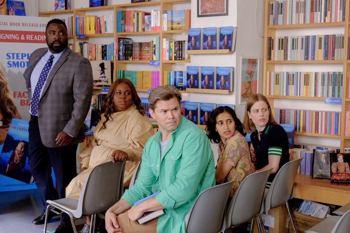 Photos/Video: Anna Kendrick, Andrew Rannells, & More in ANOTHER SIMPLE FAVOR First-Look  Image