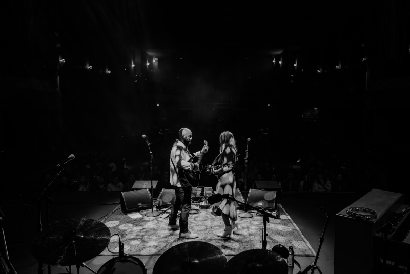 Review: DREW AND ELLIE HOLCOMB: MEMORY BANK TOUR at Lincoln Theatre  Image