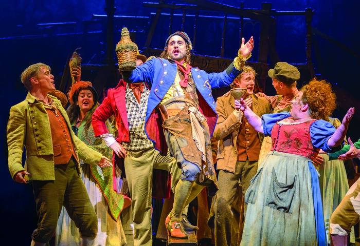 Photos: LES MISERABLES Extends in London; New Photos  Image