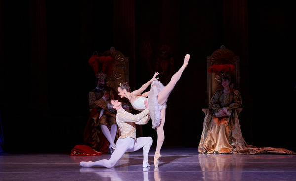 Photos: Nashville Ballet Company Artist Nicolas Scheuer Makes His Final Performance  Image