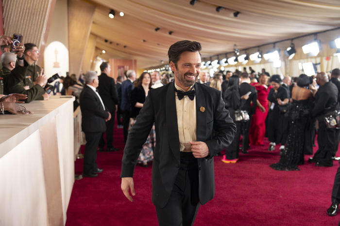 Photos: WICKED Stars, Rachel Zegler, & More on the Oscars Red Carpet  Image