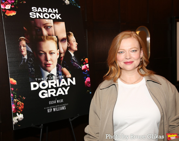 Photos: Sarah Snook Is Getting Ready for Her Broadway Debut  Image