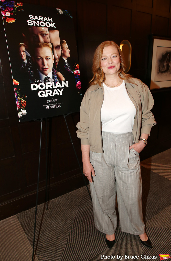 Photos: Sarah Snook Is Getting Ready for Her Broadway Debut  Image