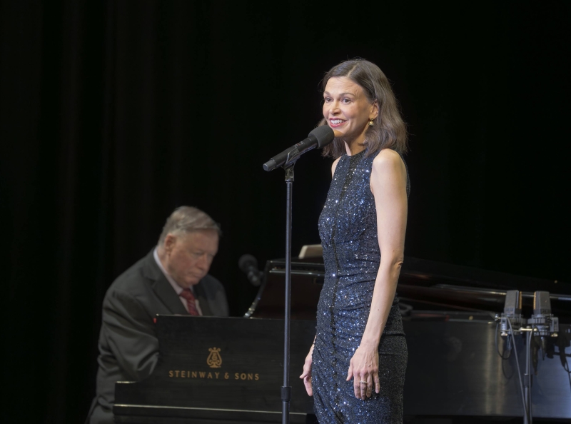 Review: Tony Award Winner Sutton Foster Returns to the OC at Irvine Barclay  Image