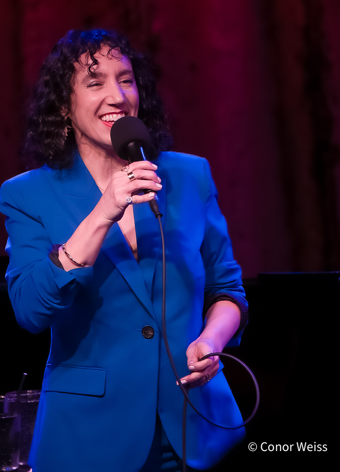 Photos: See Highlights from Gabrielle Stravelli's Stunning Show at Birdland  Image