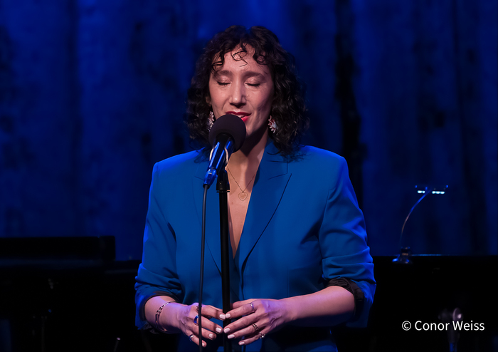 Photos: See Highlights from Gabrielle Stravelli's Stunning Show at Birdland  Image