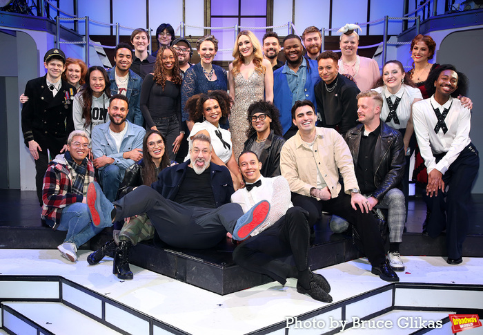 Joey Fatone with cast from '&Juliet' pose with The Cast & Company of 'Titanique' including Andrew Keenan Bolger, Lisa Howard, Dee Roscioli, Michael Di Liberto and Cassadee Pope, Callum Francis and Rae Daven at 