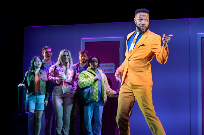 Photos: NOBODY LOVES YOU At American Conservatory Theater Image