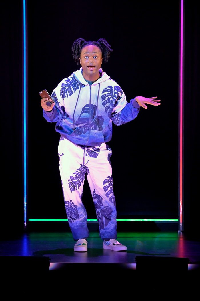Photos: NOBODY LOVES YOU At American Conservatory Theater Image