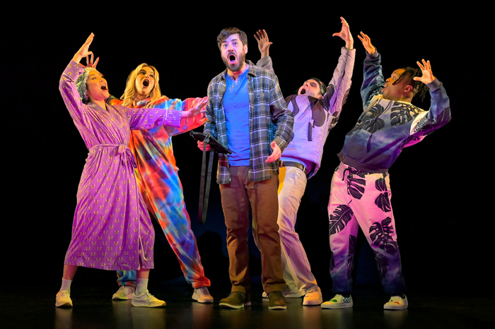 Photos: NOBODY LOVES YOU At American Conservatory Theater  Image