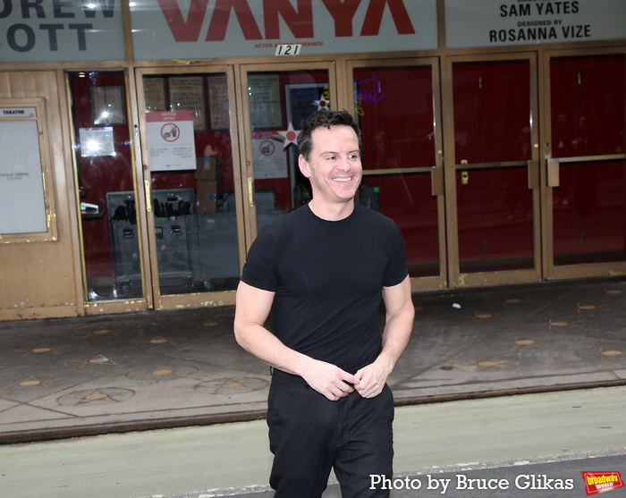 Photos: Andrew Scott Meets the Press for VANYA Off-Broadway Image