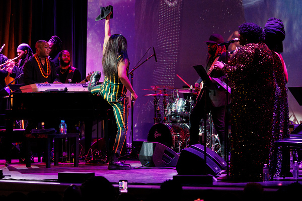 Photos: Town Hall's Celebrates 30 Years Of Singer/Songwriter Faith Evans At KEEPING THE FAITH  Image