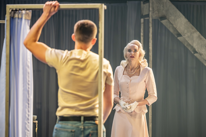 Photos: A STREETCAR NAMED DESIRE At Sheffield Theatres  Image