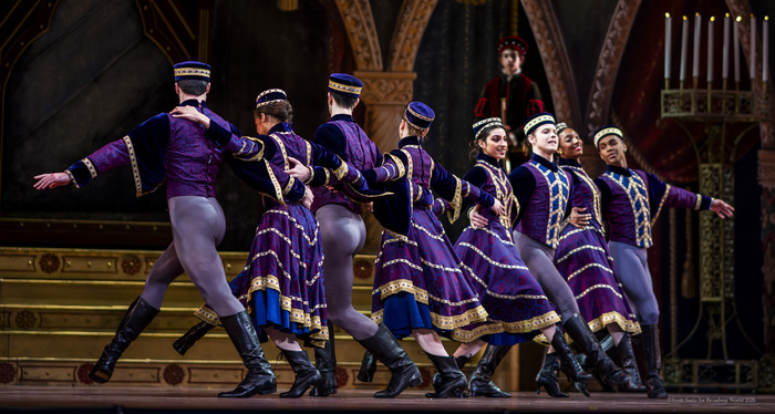 Review/Photos: SWAN LAKE at Academy Of Music Image