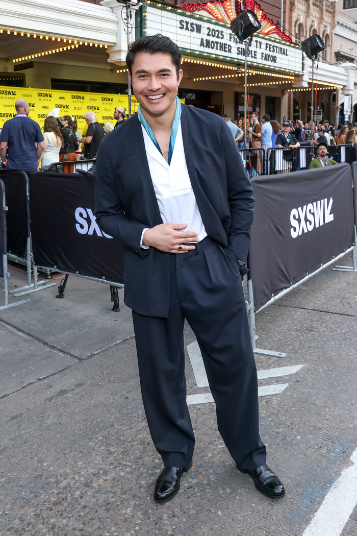 Photos: Andrew Rannells & More Attend ANOTHER SIMPLE FAVOR Premiere Image