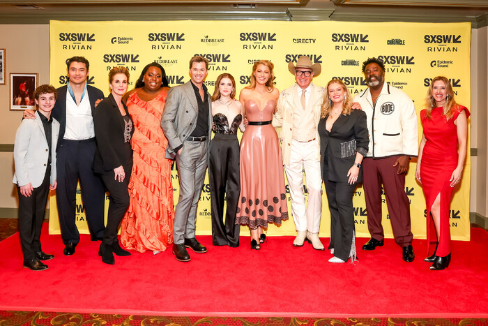 Joshua Satine, Henry Golding, Elizabeth Perkins, Alex Newell, Andrew Rannells, Anna K Photo