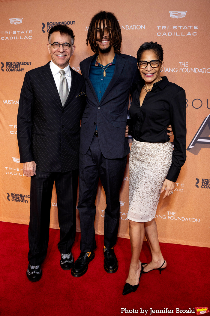 Photos: Roundabout Honors Danny DeVito at 2025 Gala Image
